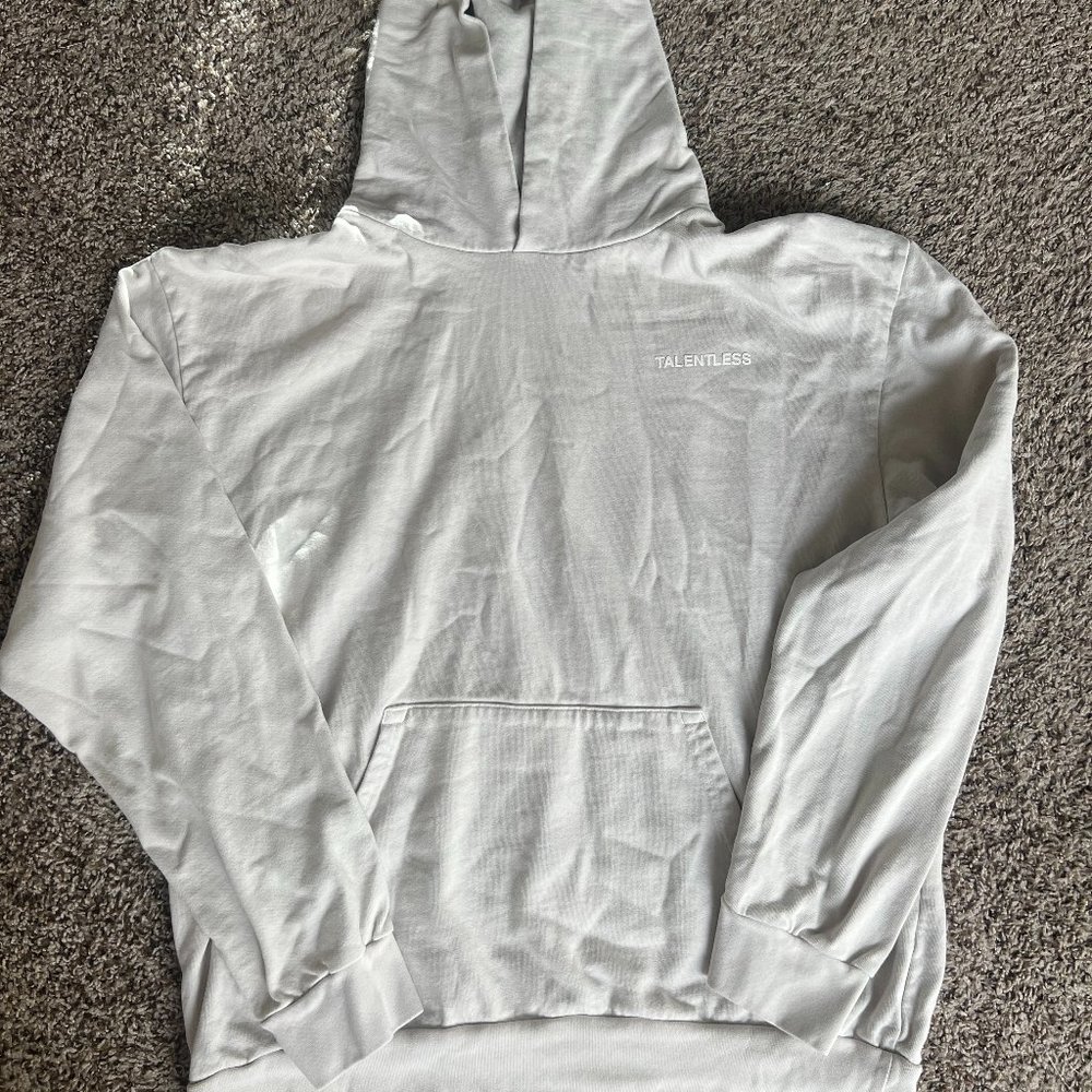 TALENTLESS Lightweight Hoodie - Clement